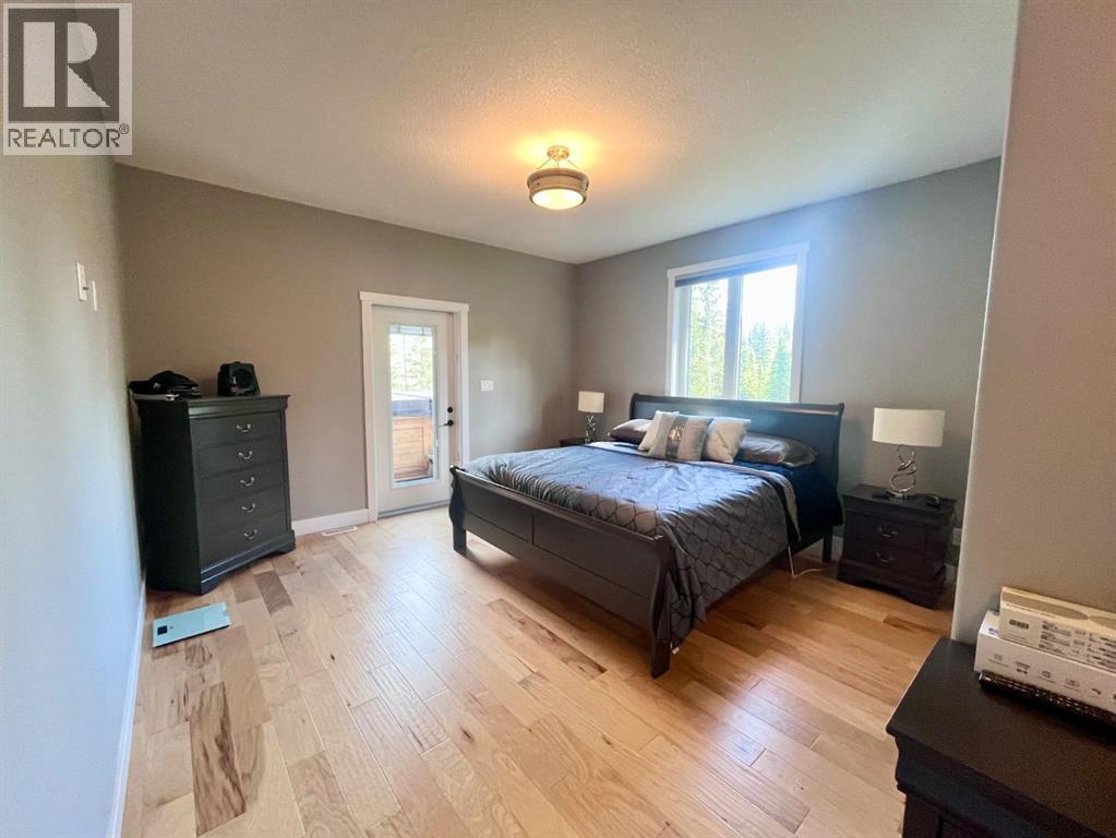 1093 Mackenny Street, Hinton, Alberta  T7V 1H3 - Photo 16 - A2302552