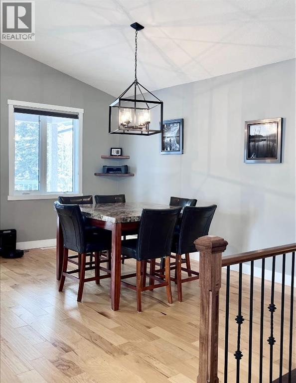 1093 Mackenny Street, Hinton, Alberta  T7V 1H3 - Photo 15 - A2302552