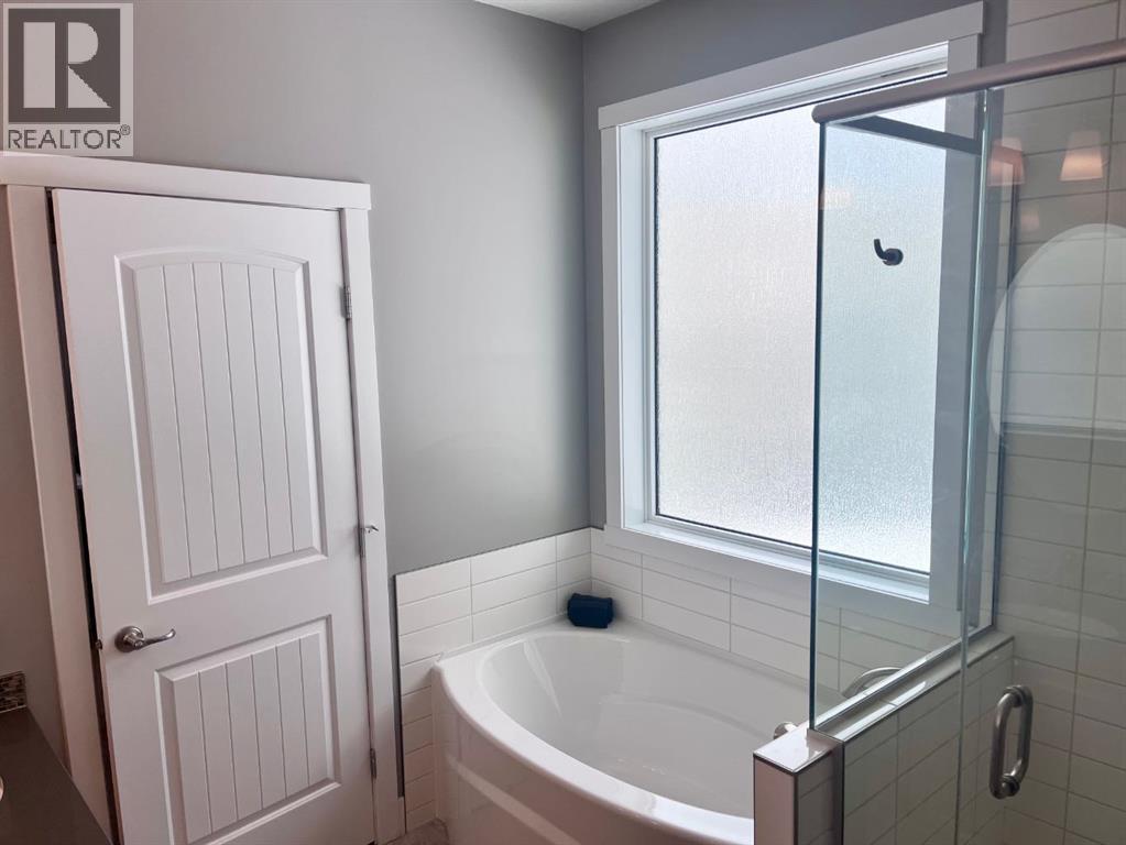 1093 Mackenny Street, Hinton, Alberta  T7V 1H3 - Photo 22 - A2302552