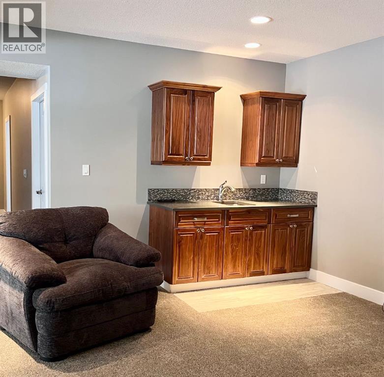 1093 Mackenny Street, Hinton, Alberta  T7V 1H3 - Photo 28 - A2302552