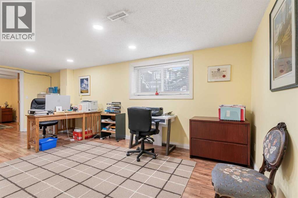 2822 40 Street Sw, Calgary, Alberta  T3E 3J6 - Photo 17 - A2302256