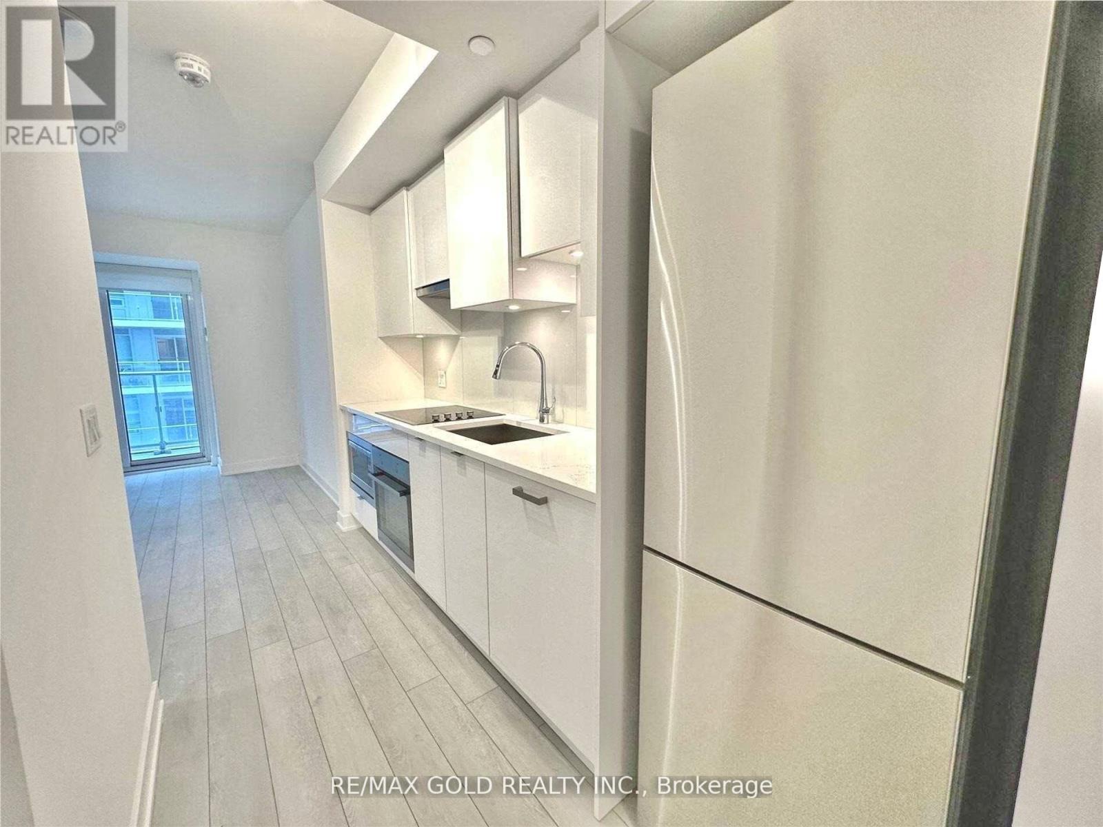 3301 - 195 Redpath Avenue, Toronto, Ontario  M4P 0E4 - Photo 4 - C13010214