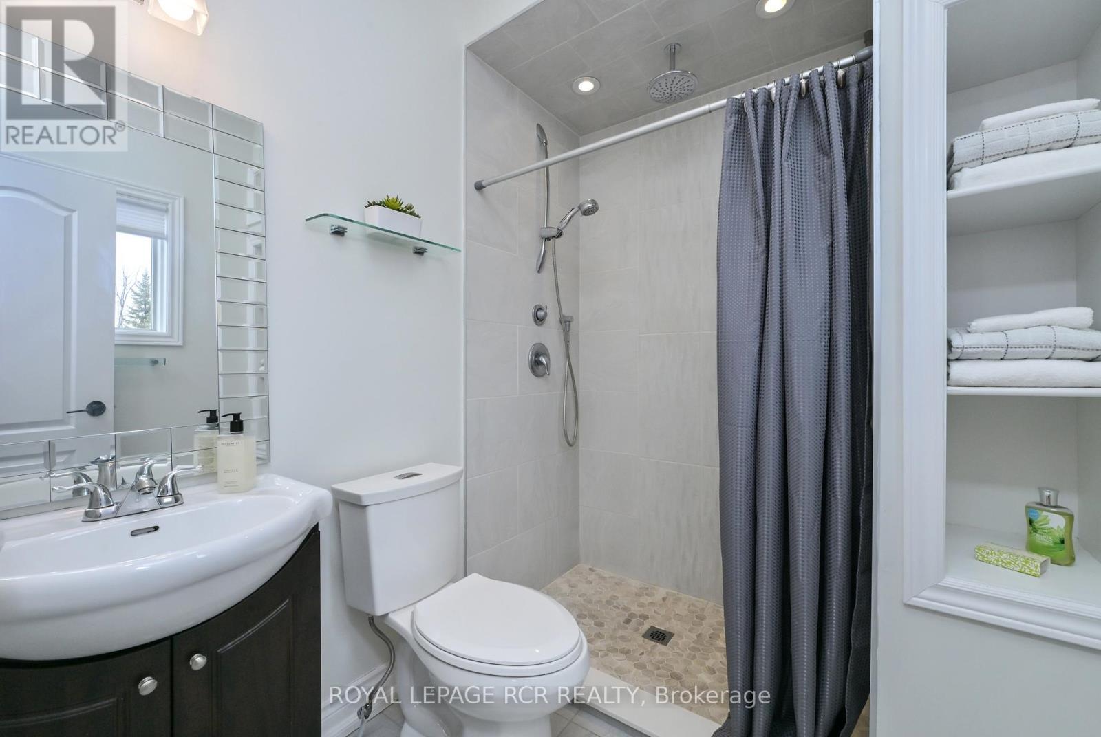 29 Depeuter Crescent, Bradford West Gwillimbury, Ontario  L3Z 3A3 - Photo 17 - N12828416