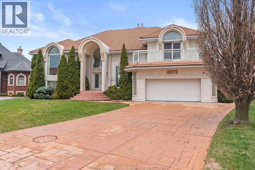 MLS# 26008414: 4572 LAKE GRANDE COURT, Windsor, Canada