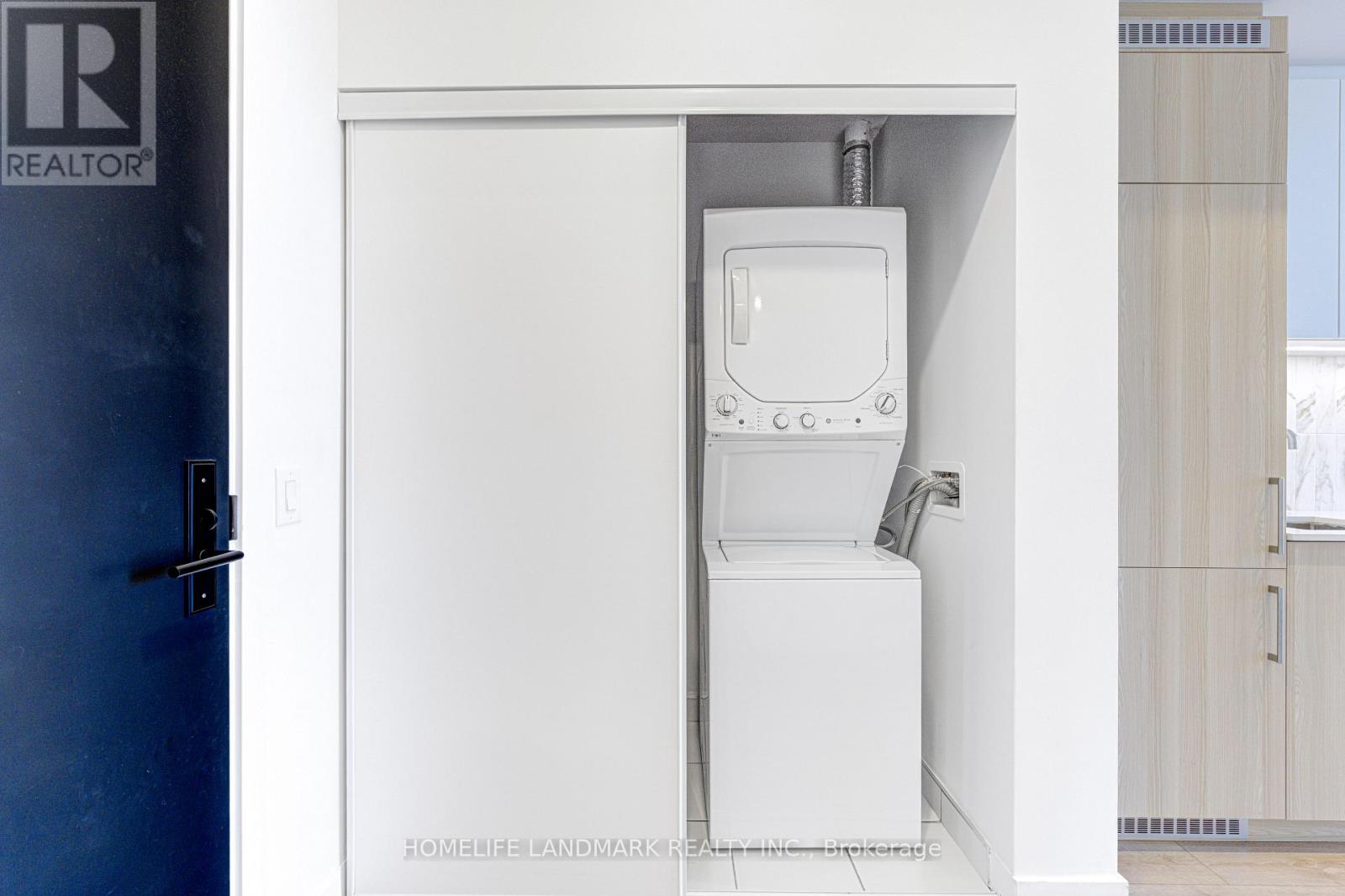 310 - 500 Dupont Street, Toronto, Ontario  M6G 1Y7 - Photo 19 - C12988808