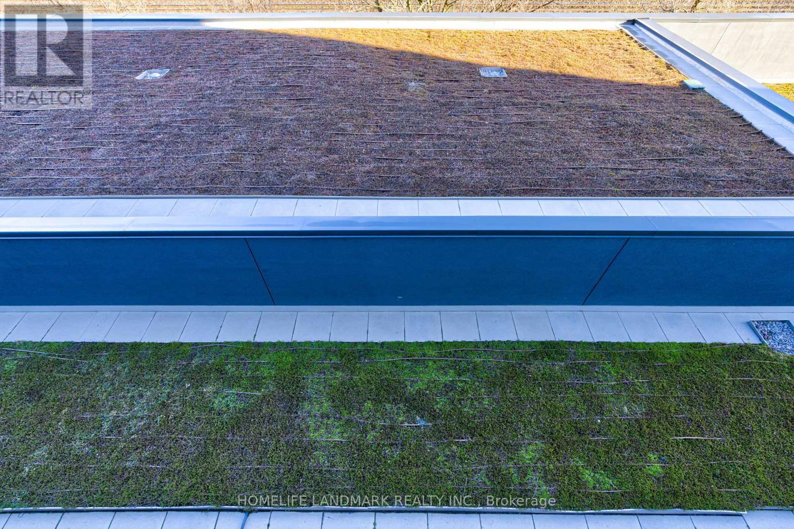 310 - 500 Dupont Street, Toronto, Ontario  M6G 1Y7 - Photo 10 - C12988808