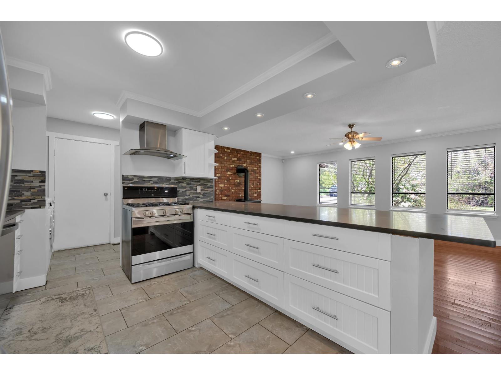 28712 58 Avenue, Abbotsford, British Columbia  V4X 2P6 - Photo 20 - R3112258