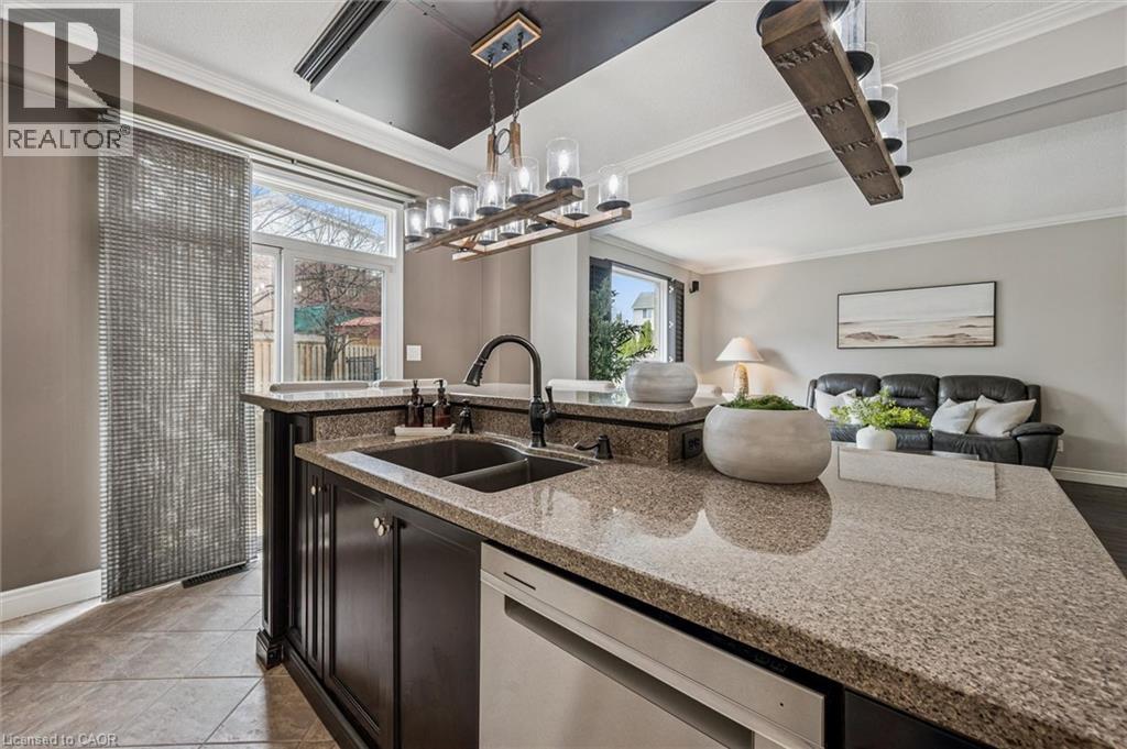 707 Commonwealth Crescent, Kitchener, Ontario  N2E 4J8 - Photo 17 - 40820109