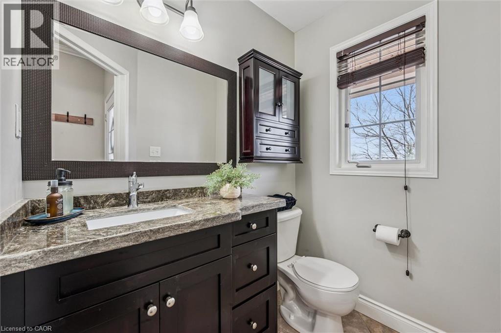 707 Commonwealth Crescent, Kitchener, Ontario  N2E 4J8 - Photo 18 - 40820109