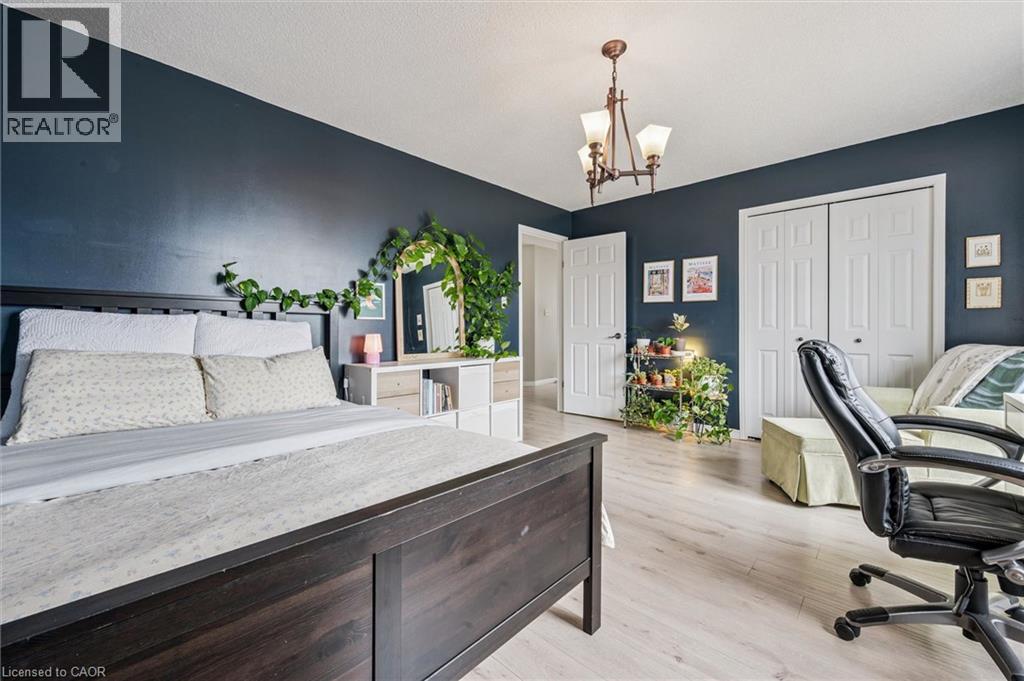 707 Commonwealth Crescent, Kitchener, Ontario  N2E 4J8 - Photo 22 - 40820109