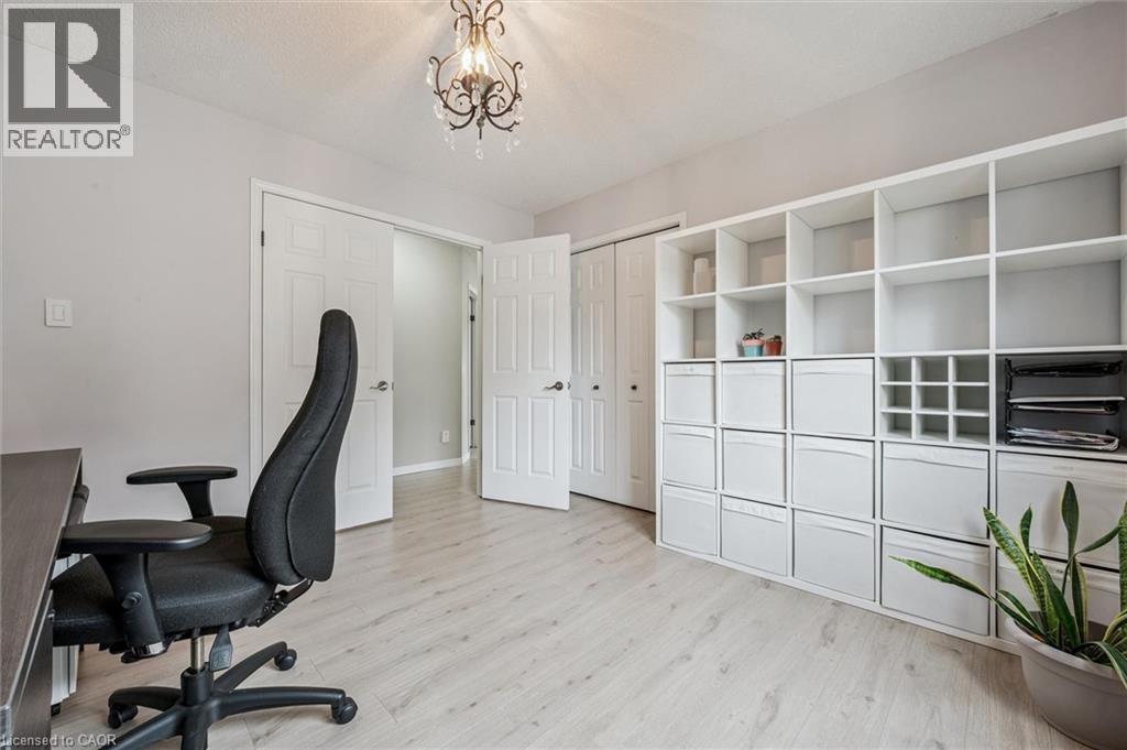 707 Commonwealth Crescent, Kitchener, Ontario  N2E 4J8 - Photo 26 - 40820109