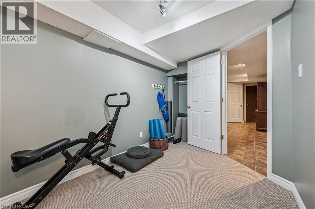 707 Commonwealth Crescent, Kitchener, Ontario  N2E 4J8 - Photo 35 - 40820109