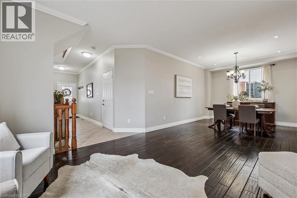 707 Commonwealth Crescent, Kitchener, Ontario  N2E 4J8 - Photo 8 - 40820109