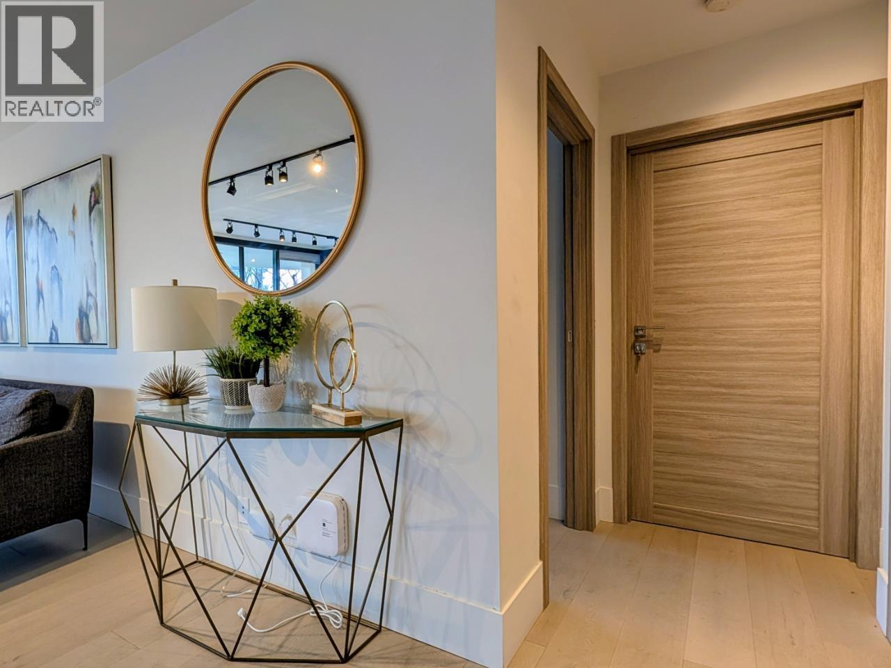 3d 328 Taylor Way, West Vancouver, British Columbia  V7T 2Y4 - Photo 2 - R3067073