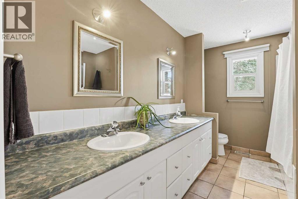 38 Wolf Drive, Rural Rocky View County, Alberta  T3Z 1A3 - Photo 29 - A2299746