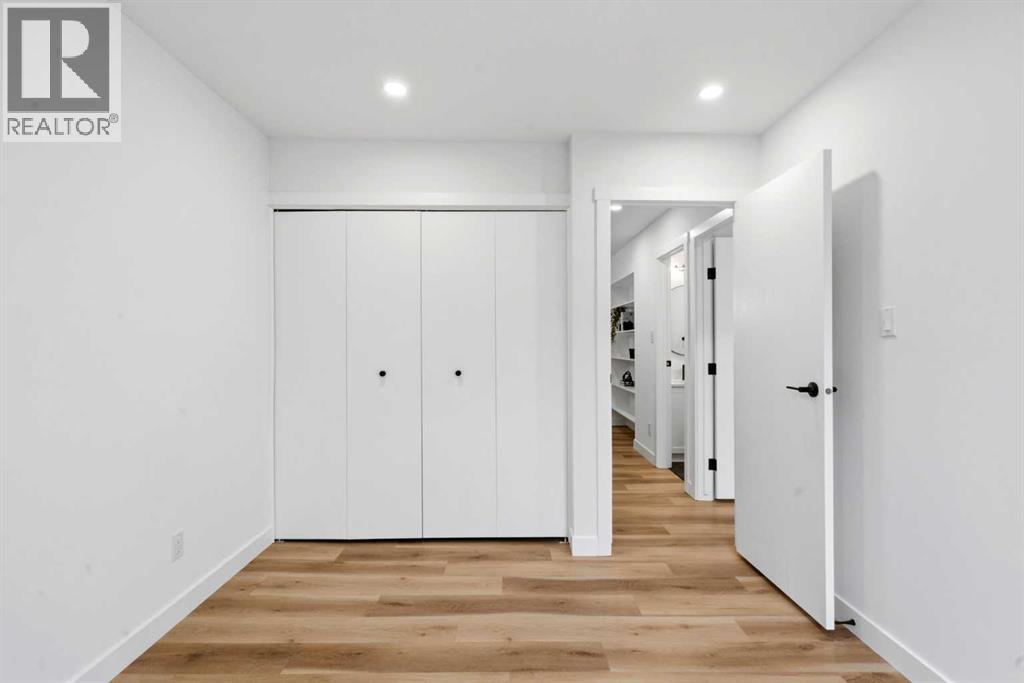 20 Point Mckay Court NW, Calgary, Alberta  T3B 5B7 - Photo 20 - A2301822