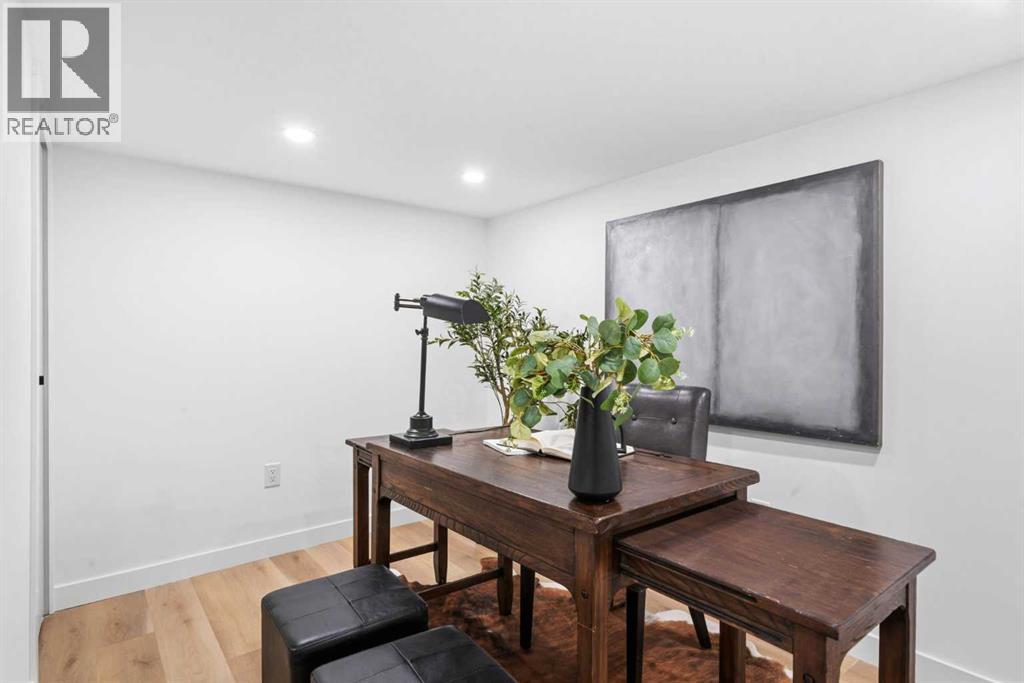 20 Point Mckay Court NW, Calgary, Alberta  T3B 5B7 - Photo 23 - A2301822