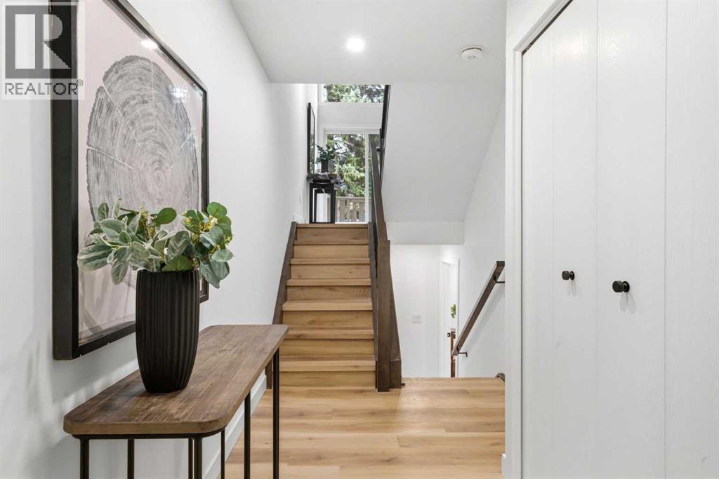 20 Point Mckay Court NW, Calgary, Alberta  T3B 5B7 - Photo 25 - A2301822