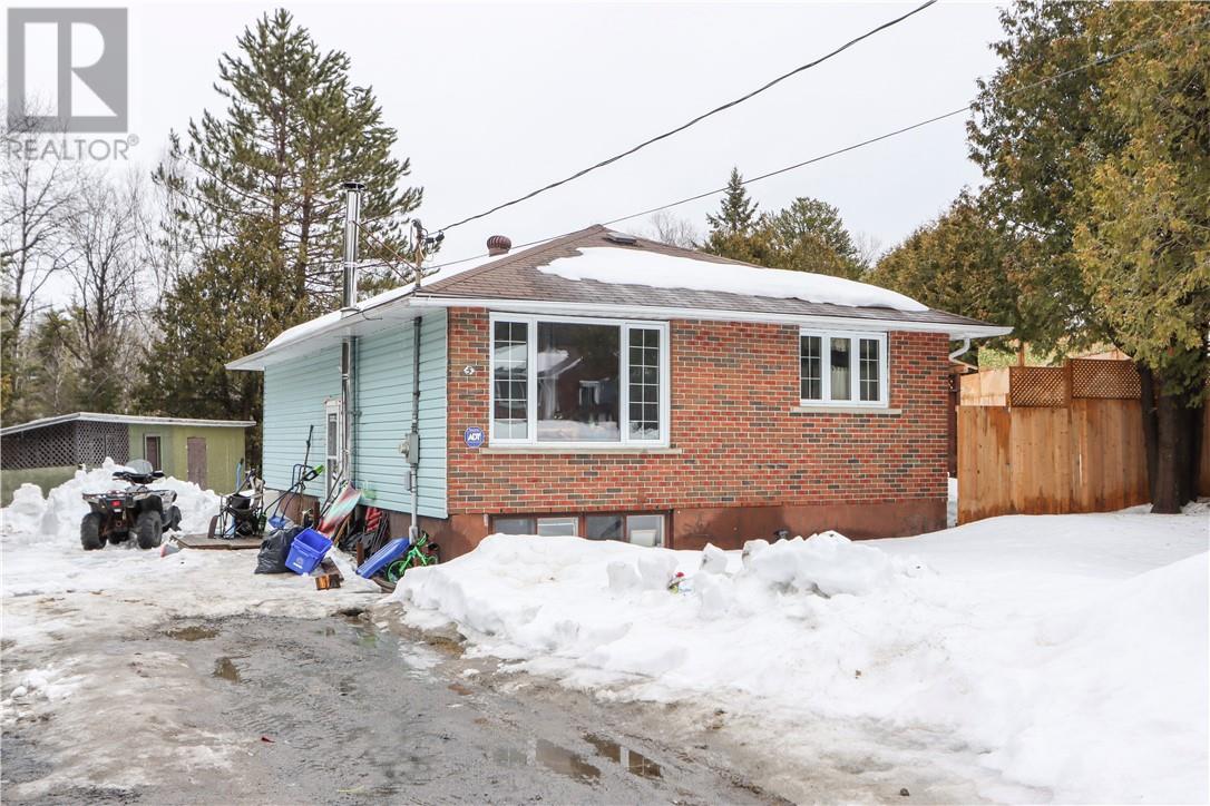 5 Hardy View, Onaping, Ontario  P0M 2R0 - Photo 1 - 2127181