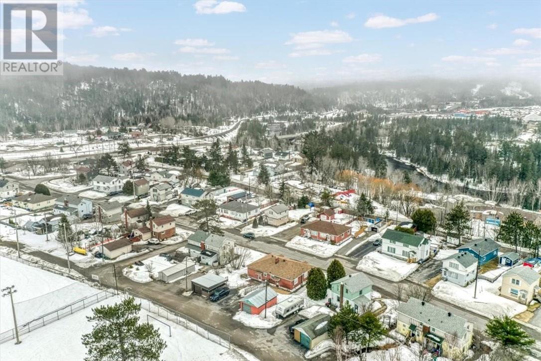 28 First Avenue N, Levack, Ontario  P0M 2C0 - Photo 34 - 2127178