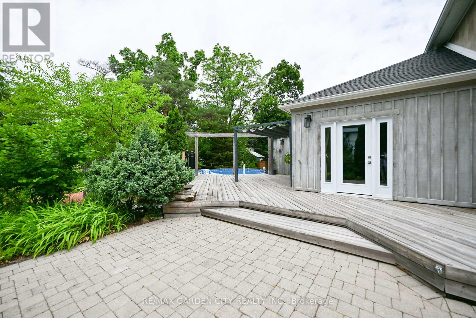 14 Robinson Street S, Grimsby, Ontario  L3M 3C4 - Photo 35 - X12737068