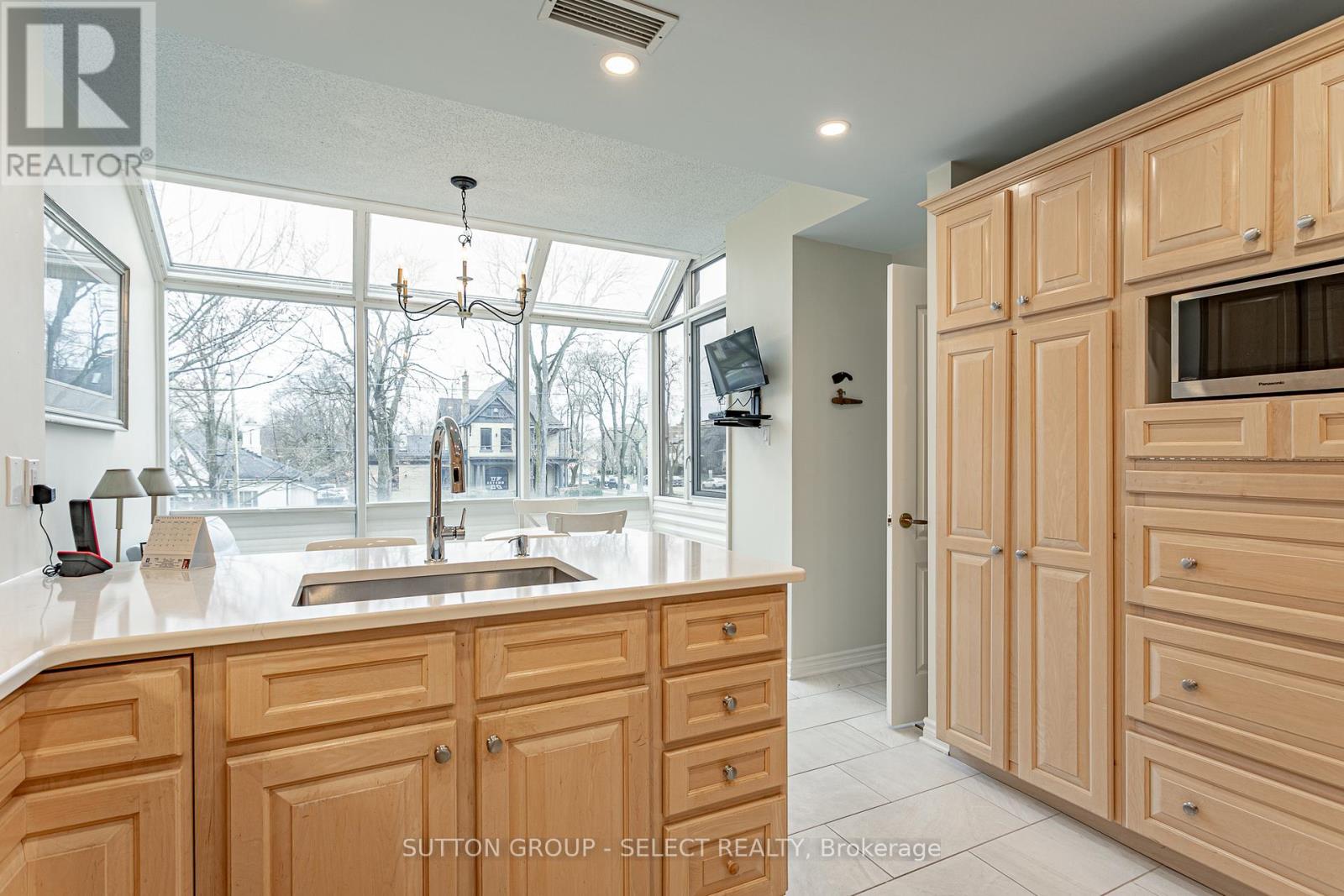 215 - 250 Sydenham Street, London East, Ontario  N6A 5S1 - Photo 10 - X13011504