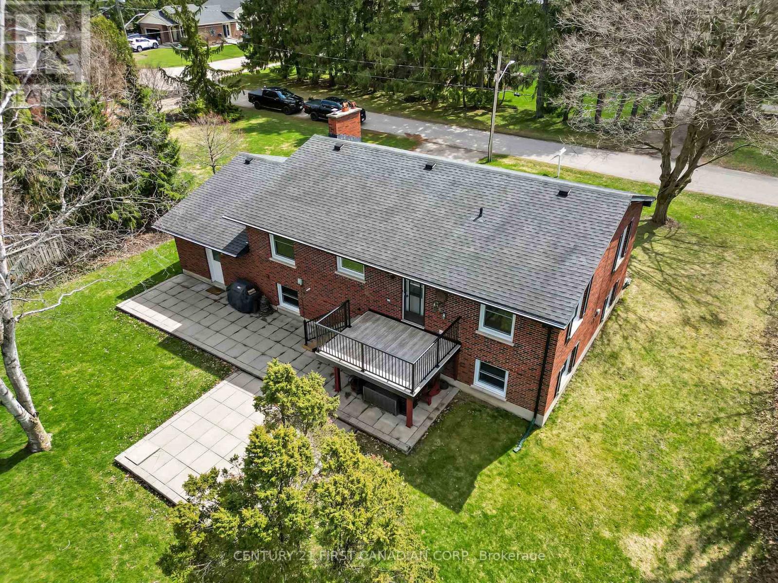 180 Church Street, North Middlesex, Ontario  N0M 1A0 - Photo 6 - X13011536