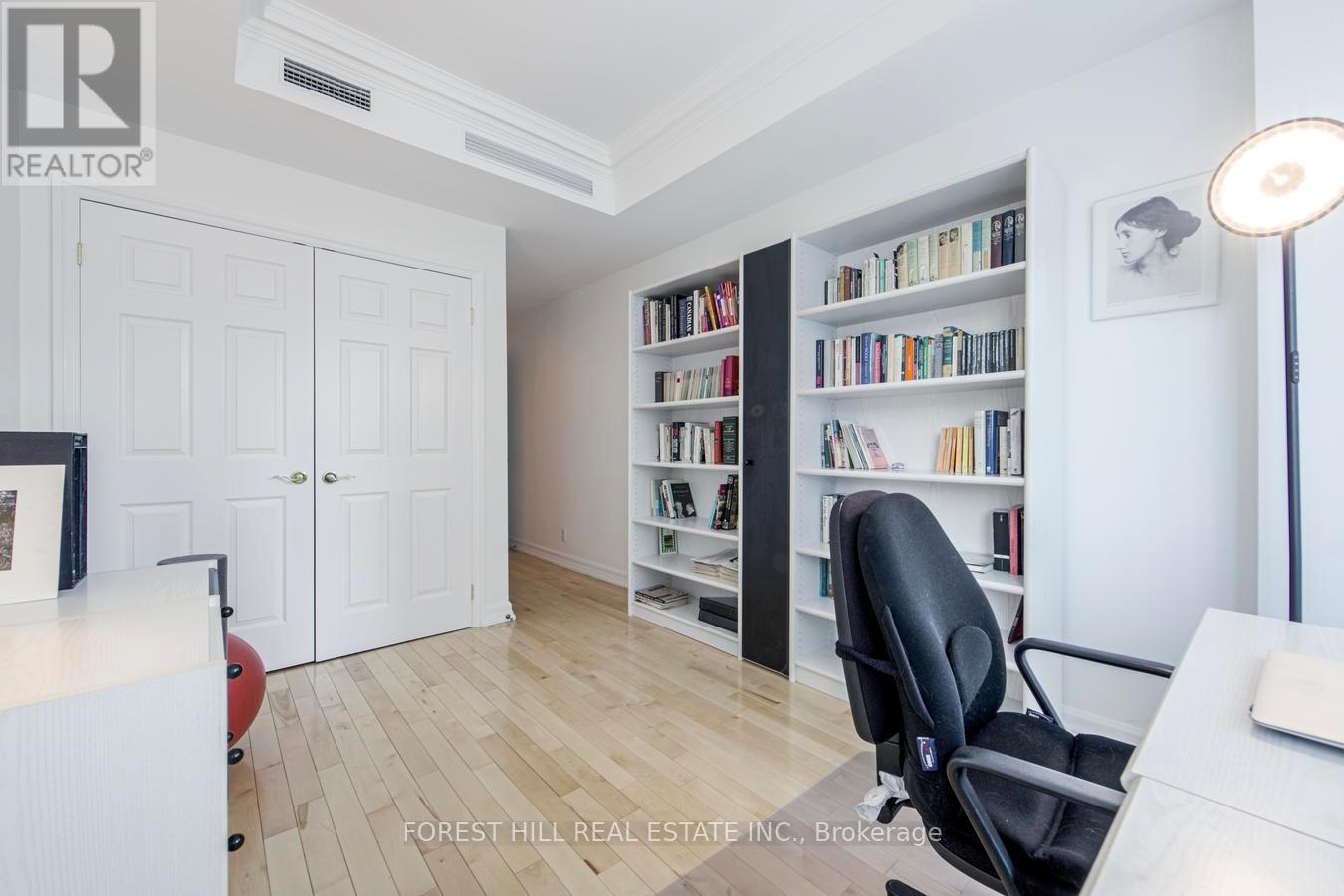 305 - 38 Avenue Road, Toronto, Ontario  M5R 2G2 - Photo 23 - C13011582