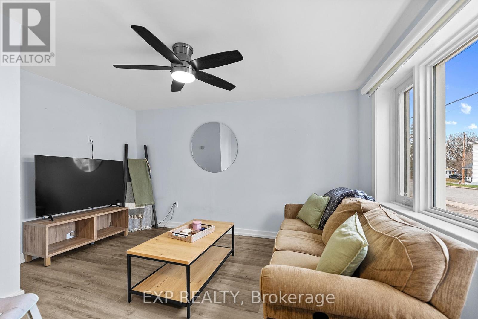 270 Harry Street, Renfrew, Ontario  K7V 3E3 - Photo 12 - X13011612