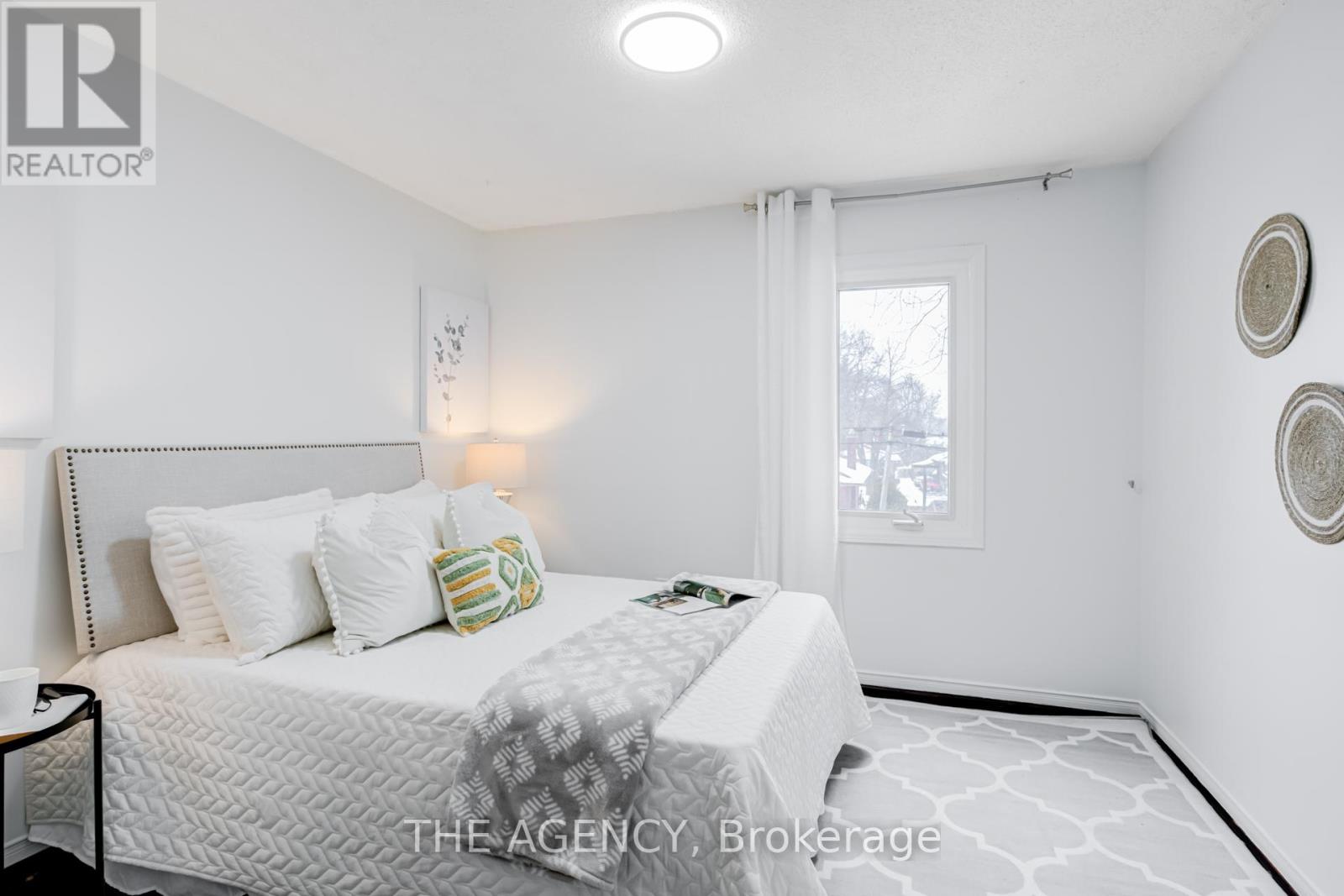 142 Greenbrae Circuit, Toronto, Ontario  M1H 1R3 - Photo 29 - E13011488