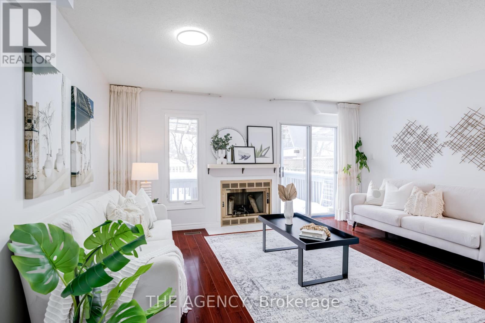 142 Greenbrae Circuit, Toronto, Ontario  M1H 1R3 - Photo 4 - E13011488