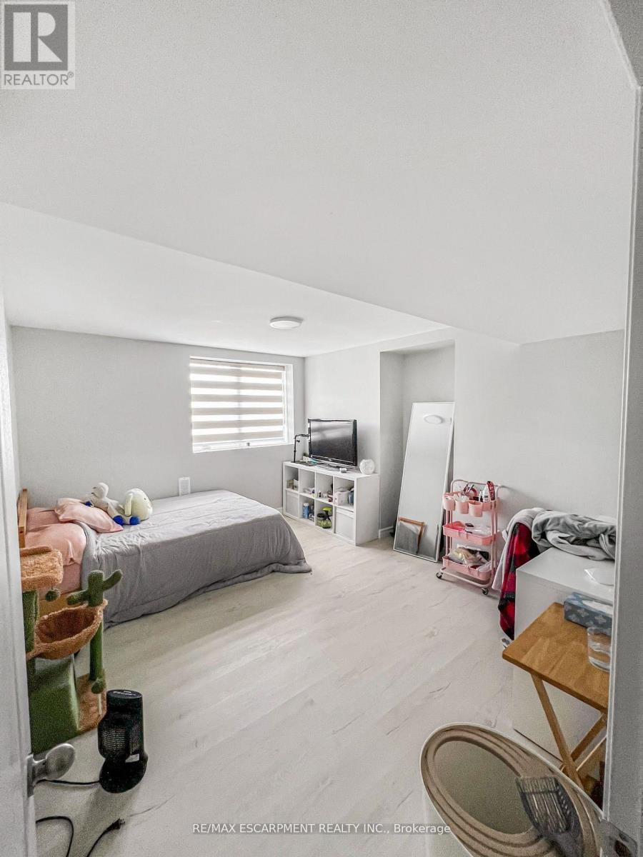 2 - 487 Aztec Drive, Oshawa, Ontario  L1J 7S7 - Photo 16 - E13011498