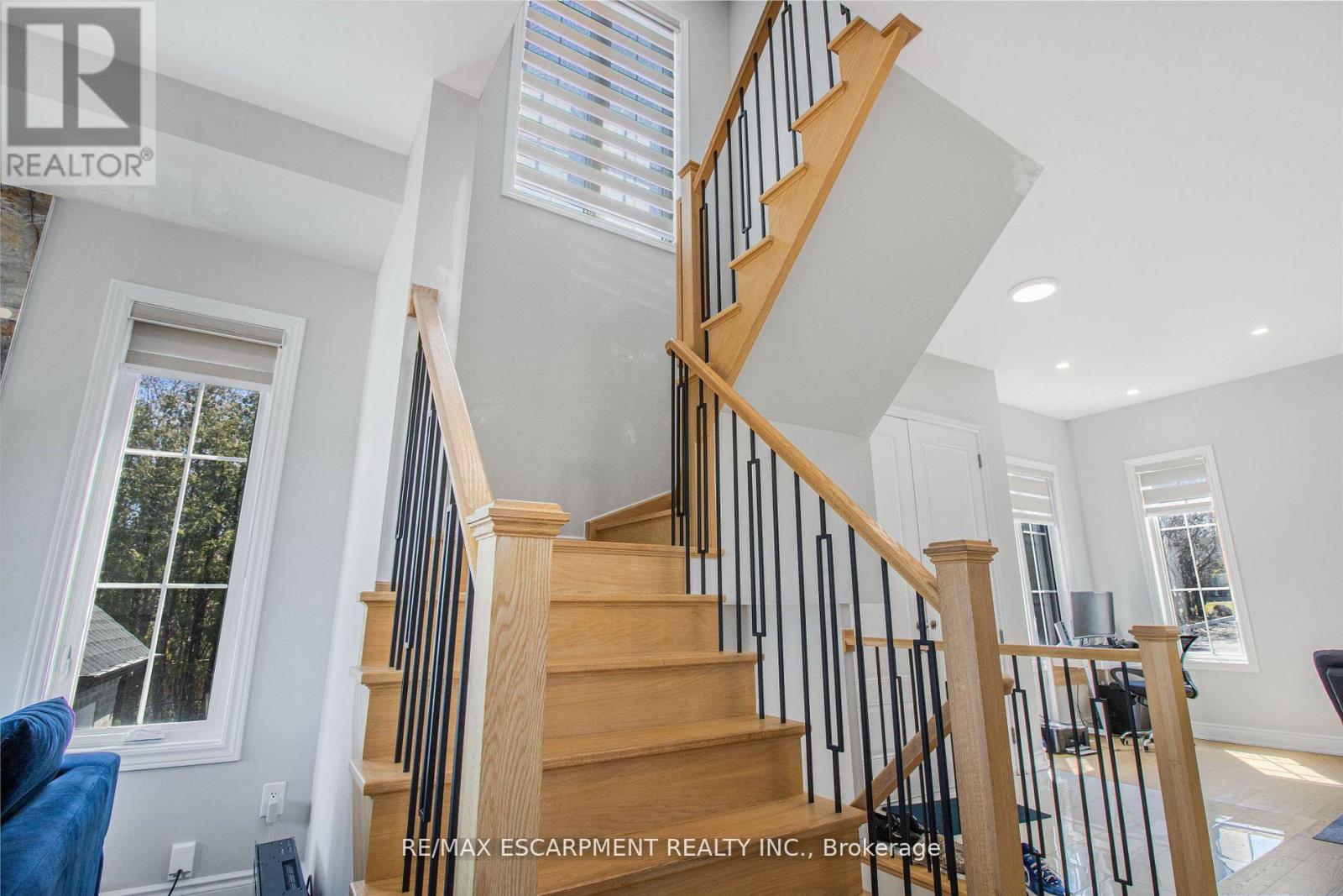 2 - 487 Aztec Drive, Oshawa, Ontario  L1J 7S7 - Photo 8 - E13011580