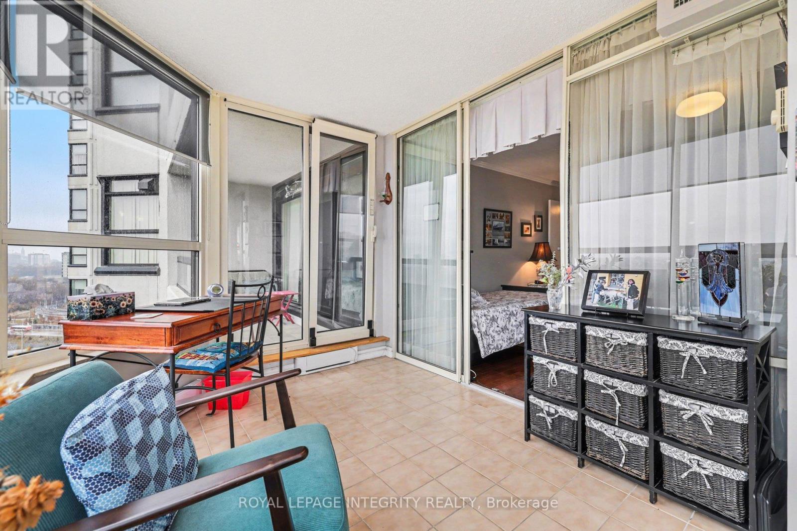 1905 - 1510 Riverside Drive, Ottawa, Ontario  K1G 4X5 - Photo 18 - X13011672