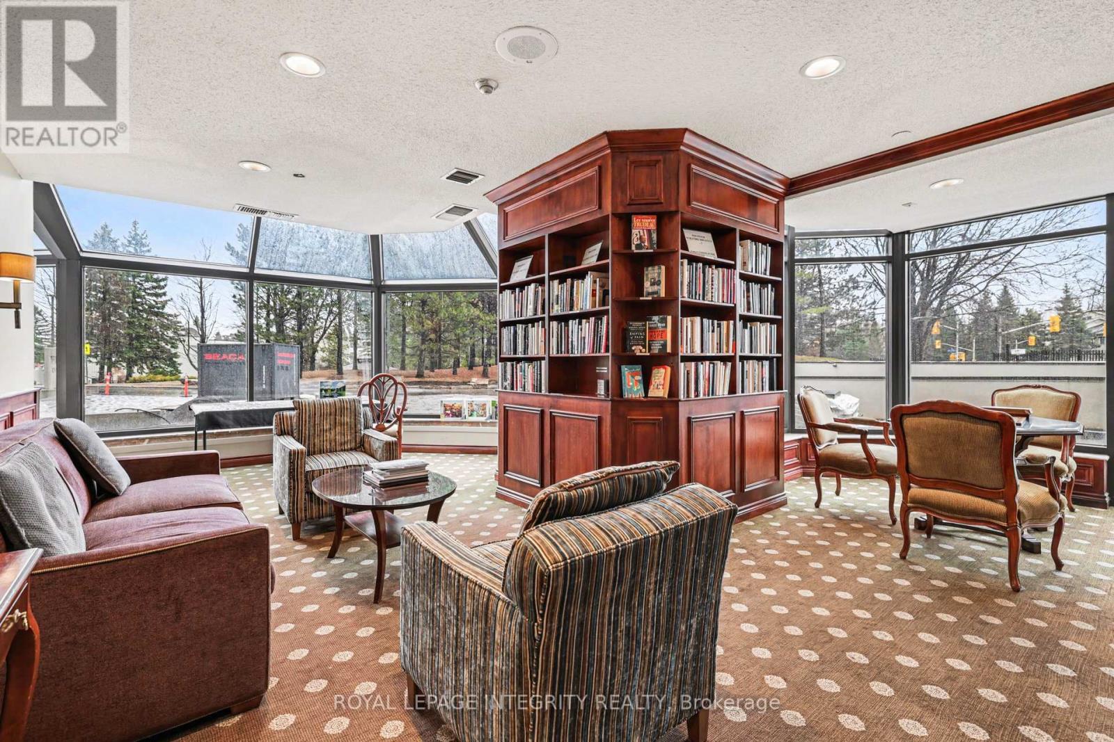 1905 - 1510 Riverside Drive, Ottawa, Ontario  K1G 4X5 - Photo 25 - X13011672