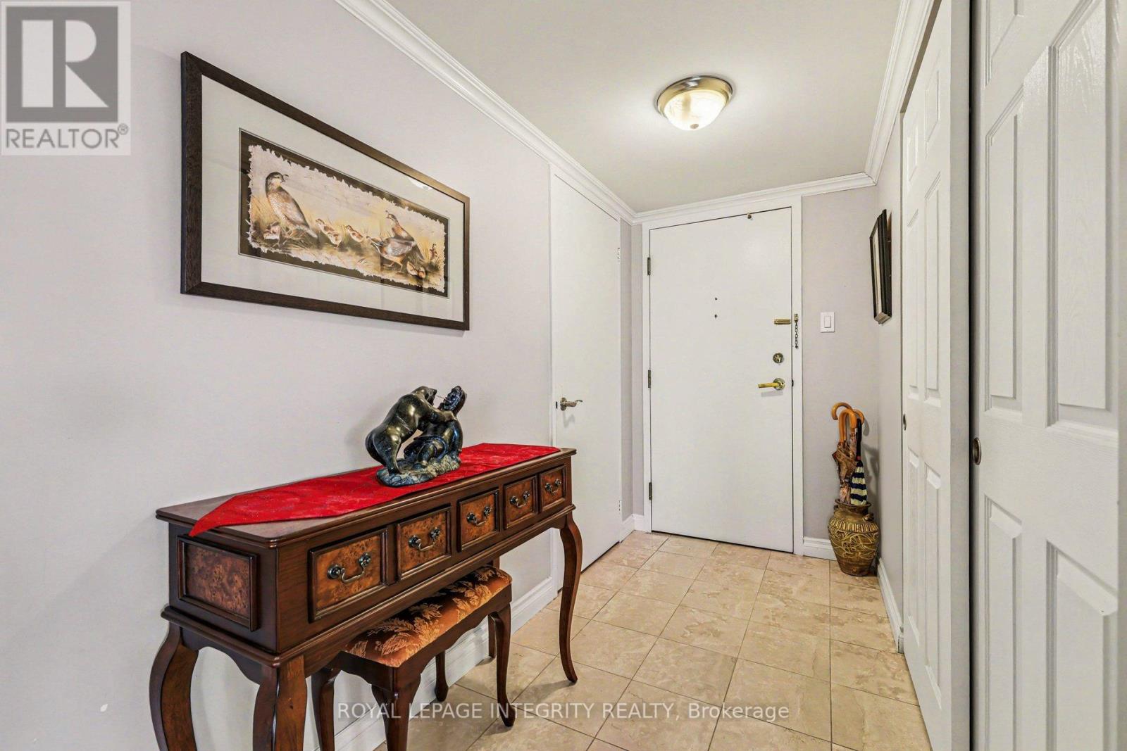 1905 - 1510 Riverside Drive, Ottawa, Ontario  K1G 4X5 - Photo 3 - X13011672