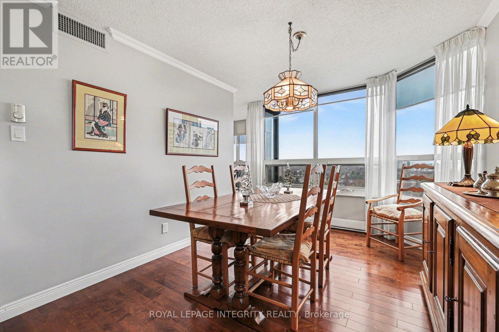 1905 - 1510 Riverside Drive, Ottawa, Ontario  K1G 4X5 - Photo 5 - X13011672