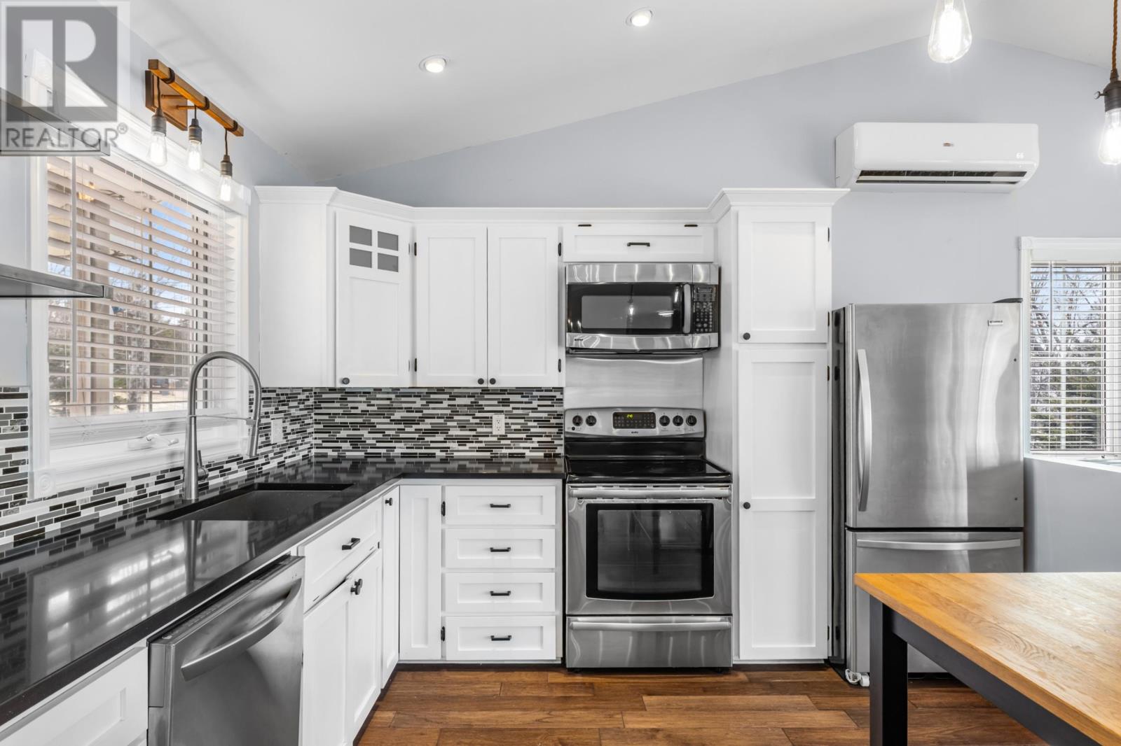 73 Riverbank Drive, Johnstons River, Prince Edward Island  C1B 3E7 - Photo 5 - 202607768