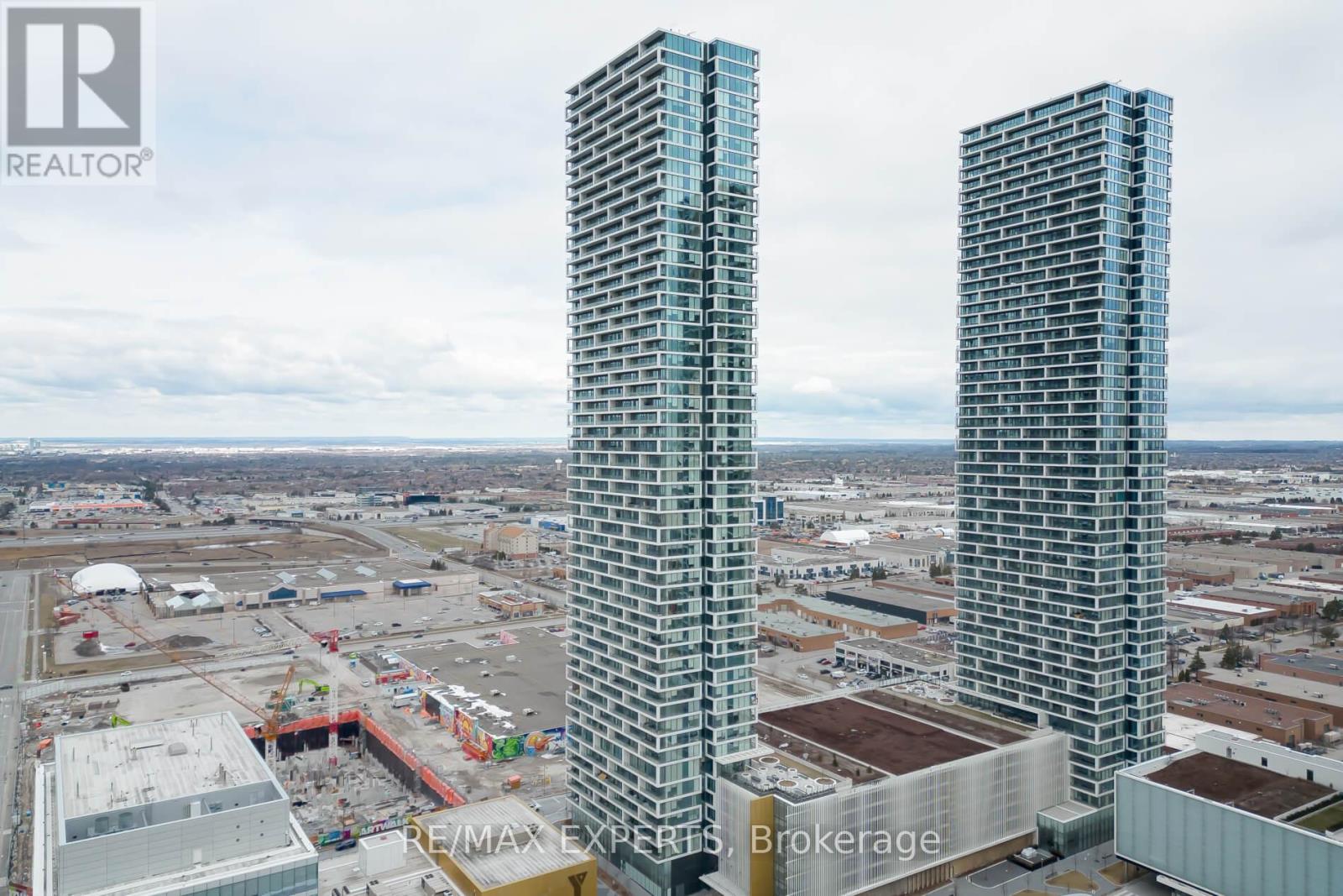 2910 - 5 BUTTERMILL AVENUE, Vaughan, Ontario