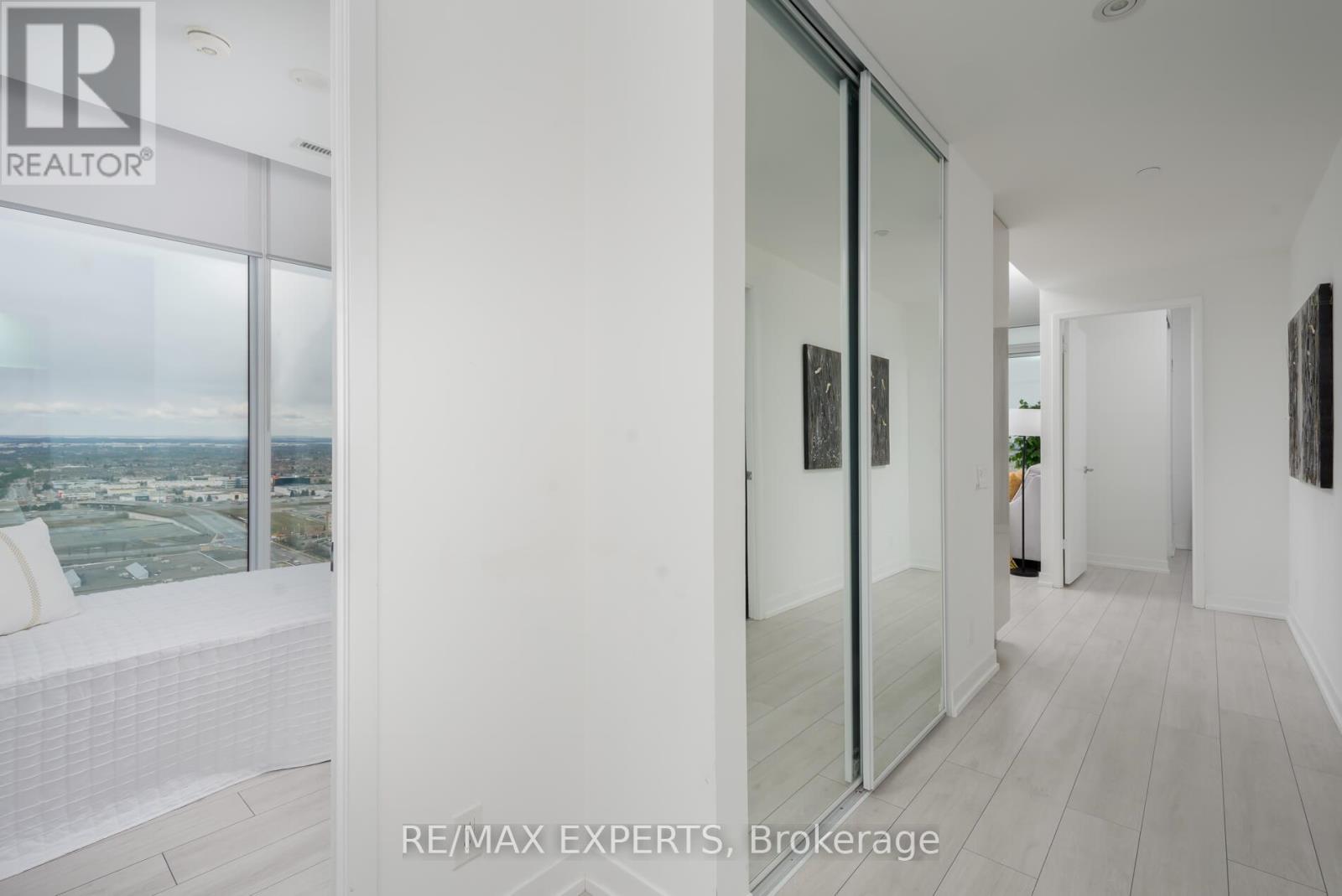 2910 - 5 Buttermill Avenue, Vaughan, Ontario  L4K 0J5 - Photo 5 - N13011476