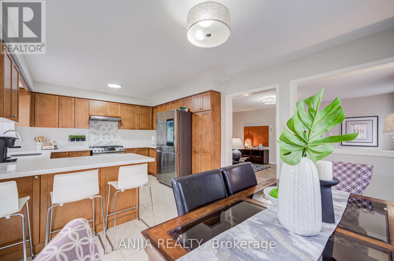 29 Butterwood Lane, Whitchurch-Stouffville, Ontario  L4A 0M7 - Photo 17 - N13011576