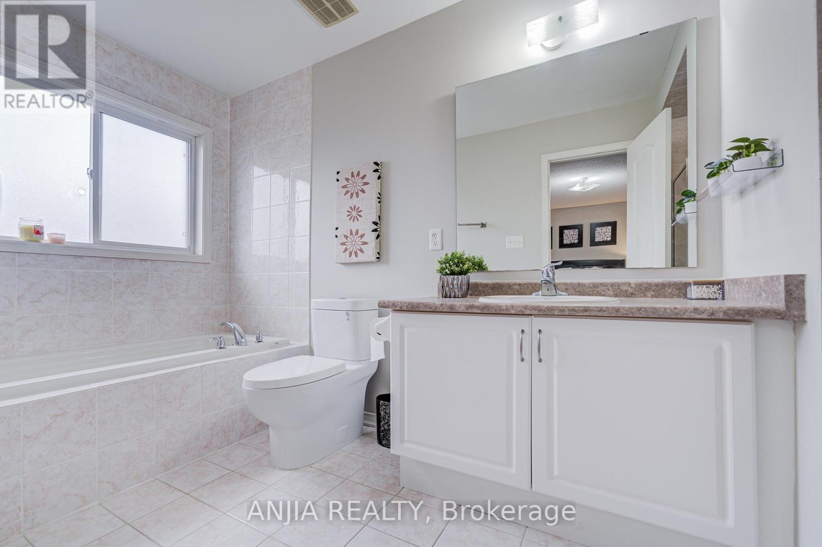 29 Butterwood Lane, Whitchurch-Stouffville, Ontario  L4A 0M7 - Photo 29 - N13011576