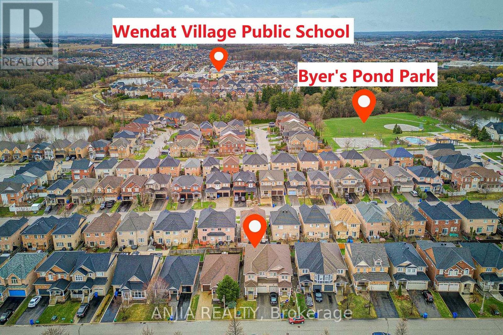 29 Butterwood Lane, Whitchurch-Stouffville, Ontario  L4A 0M7 - Photo 3 - N13011576