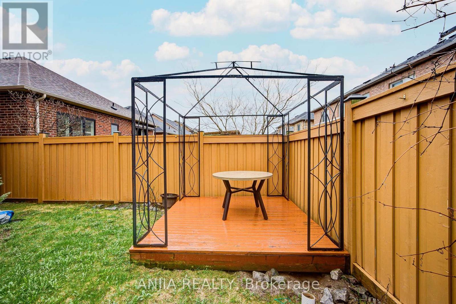 29 Butterwood Lane, Whitchurch-Stouffville, Ontario  L4A 0M7 - Photo 48 - N13011576