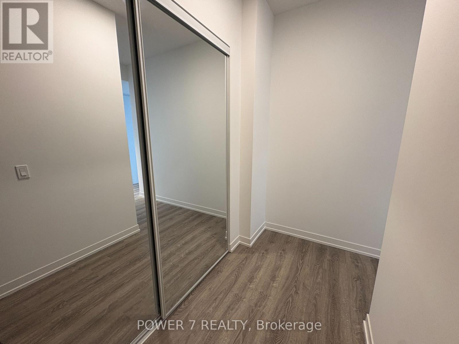 4112 - 8 Interchange Way, Vaughan, Ontario  L4K 5Z7 - Photo 4 - N13011604