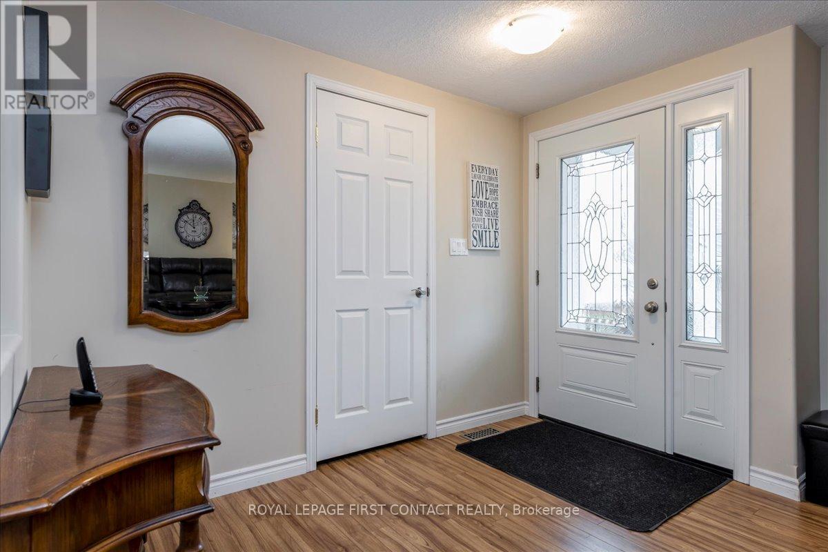 50 Linden Lane, Innisfil, Ontario  L9S 1P2 - Photo 5 - N13011616