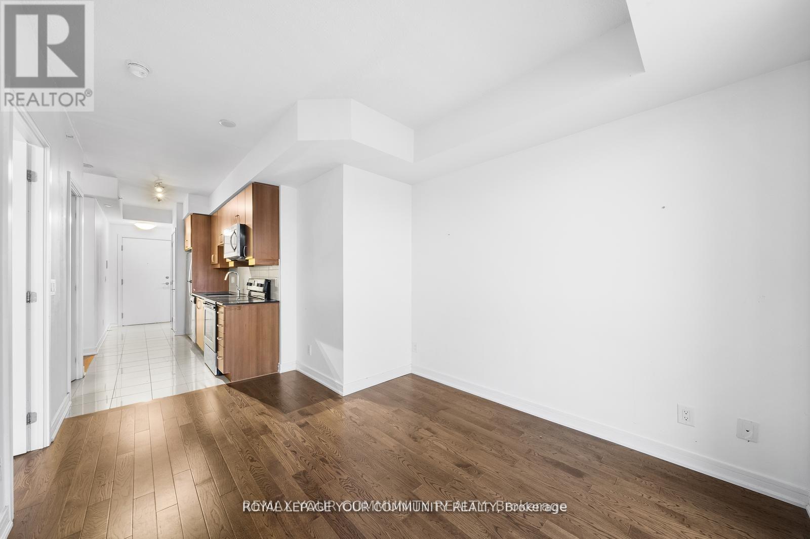 1613 - 9201 Yonge Street, Richmond Hill, Ontario  L4C 1H9 - Photo 11 - N13011628