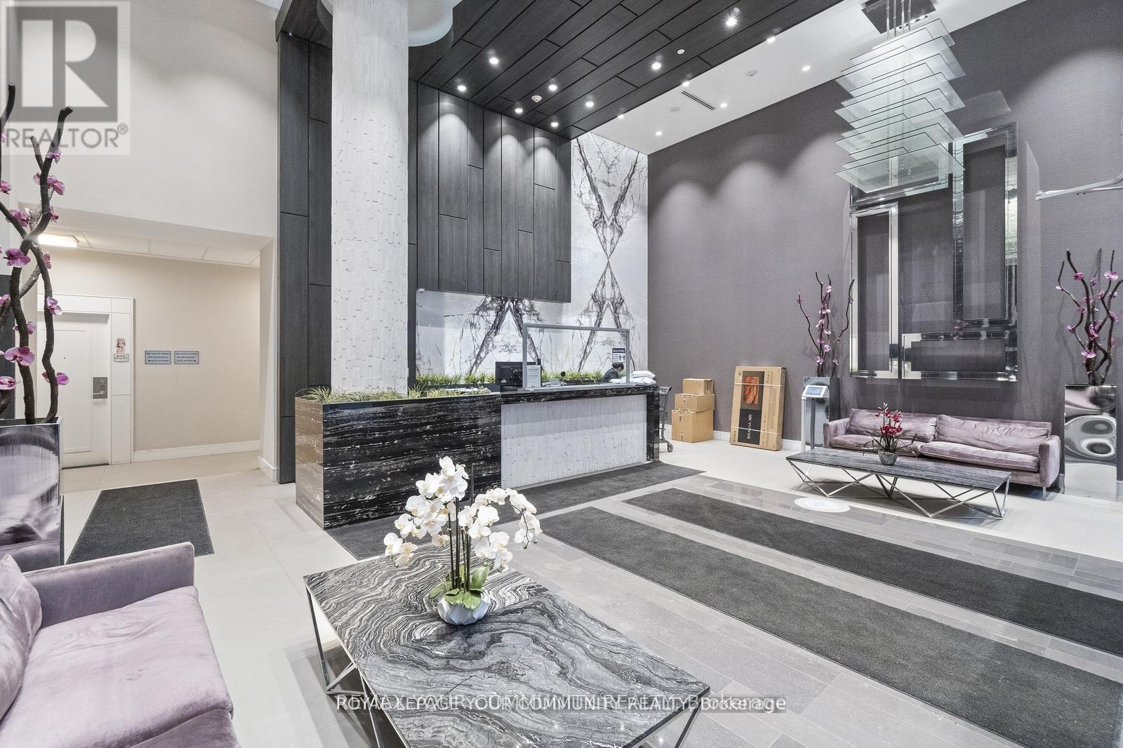 1613 - 9201 Yonge Street, Richmond Hill, Ontario  L4C 1H9 - Photo 4 - N13011628