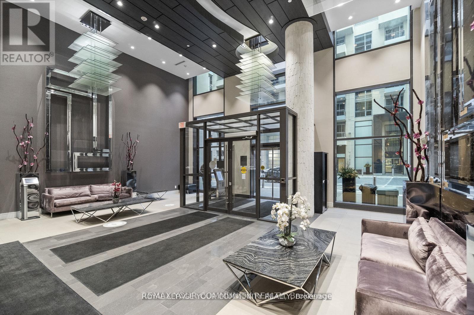 1613 - 9201 Yonge Street, Richmond Hill, Ontario  L4C 1H9 - Photo 5 - N13011628