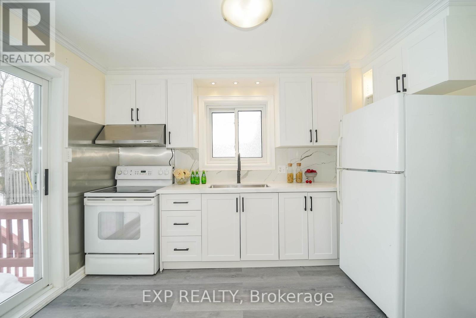 22 Jones Court, Aurora, Ontario  L4G 2B8 - Photo 8 - N13011630